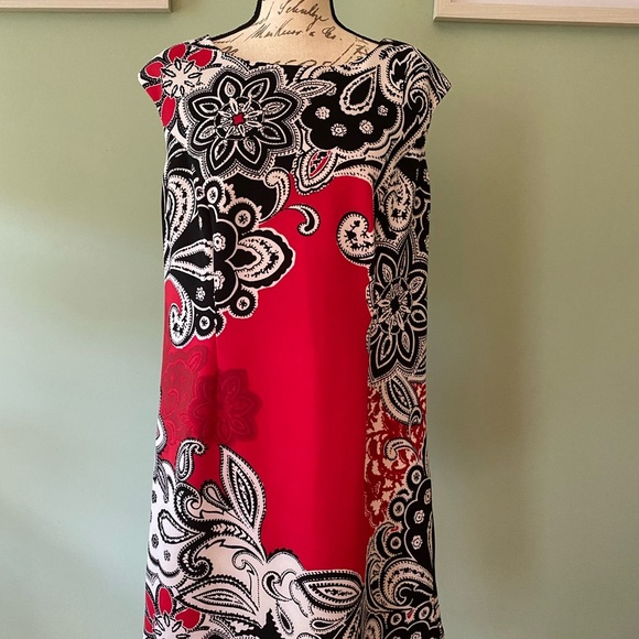 Women’s Monroe & Main Black and White Patterned Dress Size Large - Picture 2 of 6